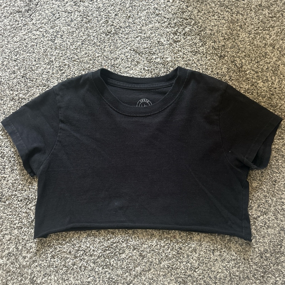 Urban Outfitters cropped tee